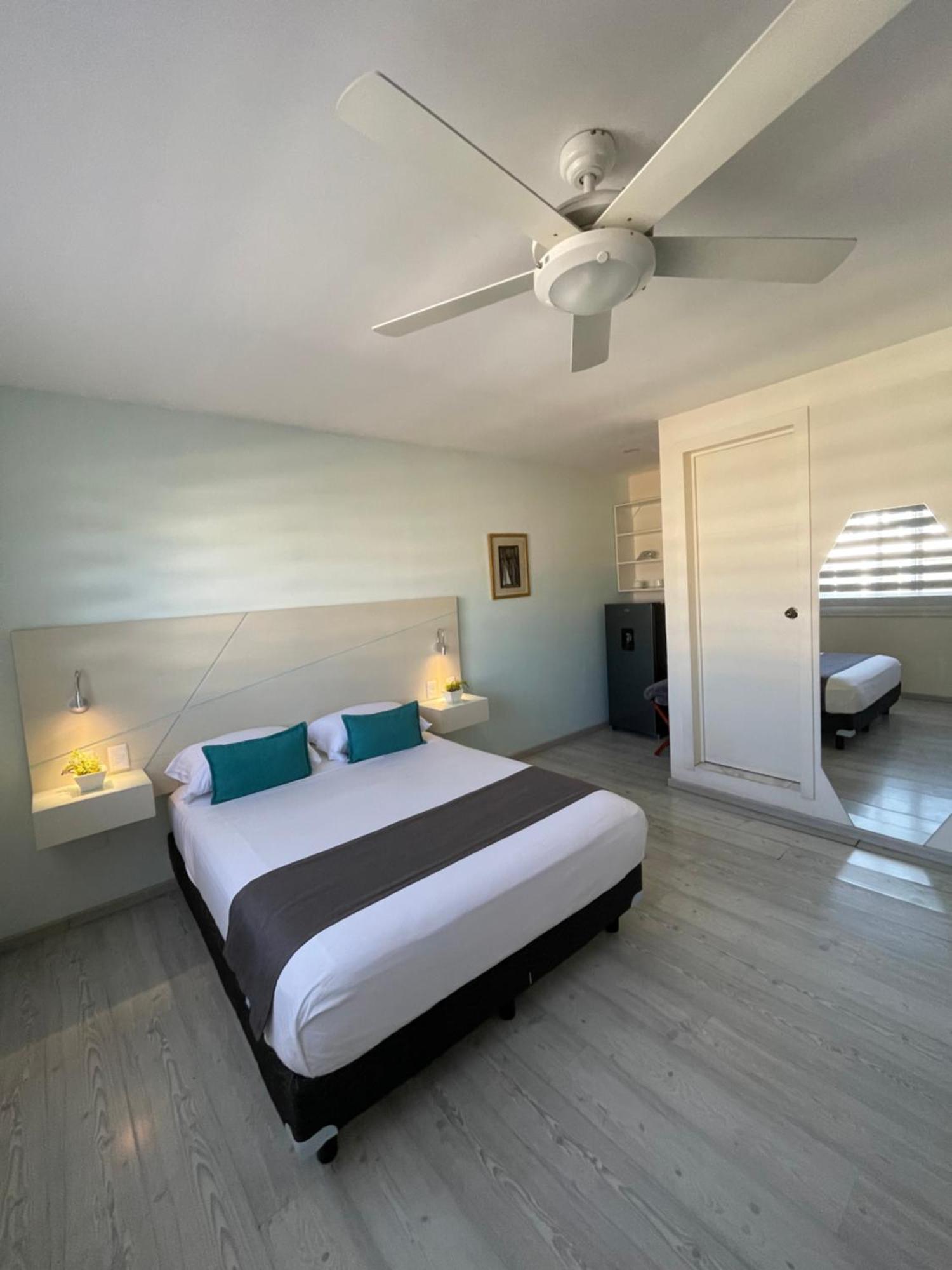 Aparthotel Constanza Lofts Executives En Zapopan Jalisco Esterno foto